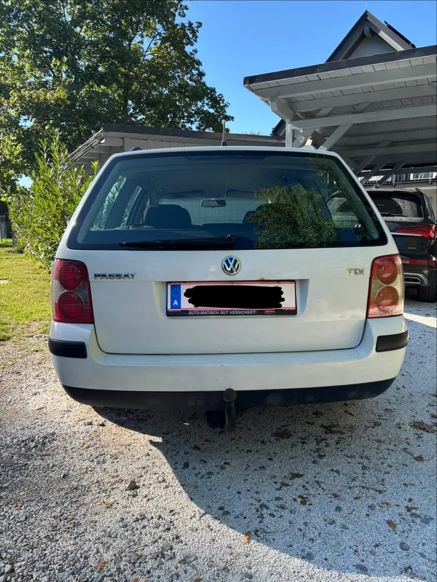 Volkswagen Passat 2002 photo 2