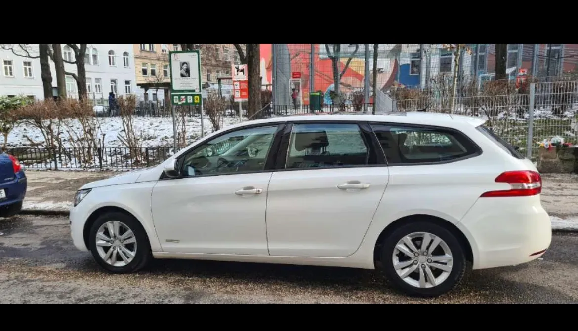 Peugeot 308 2015 photo 2