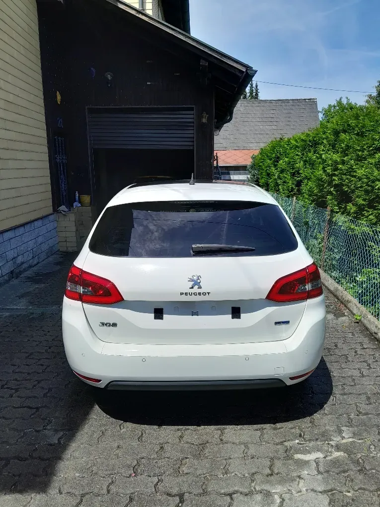 Peugeot 308 2014 photo 3