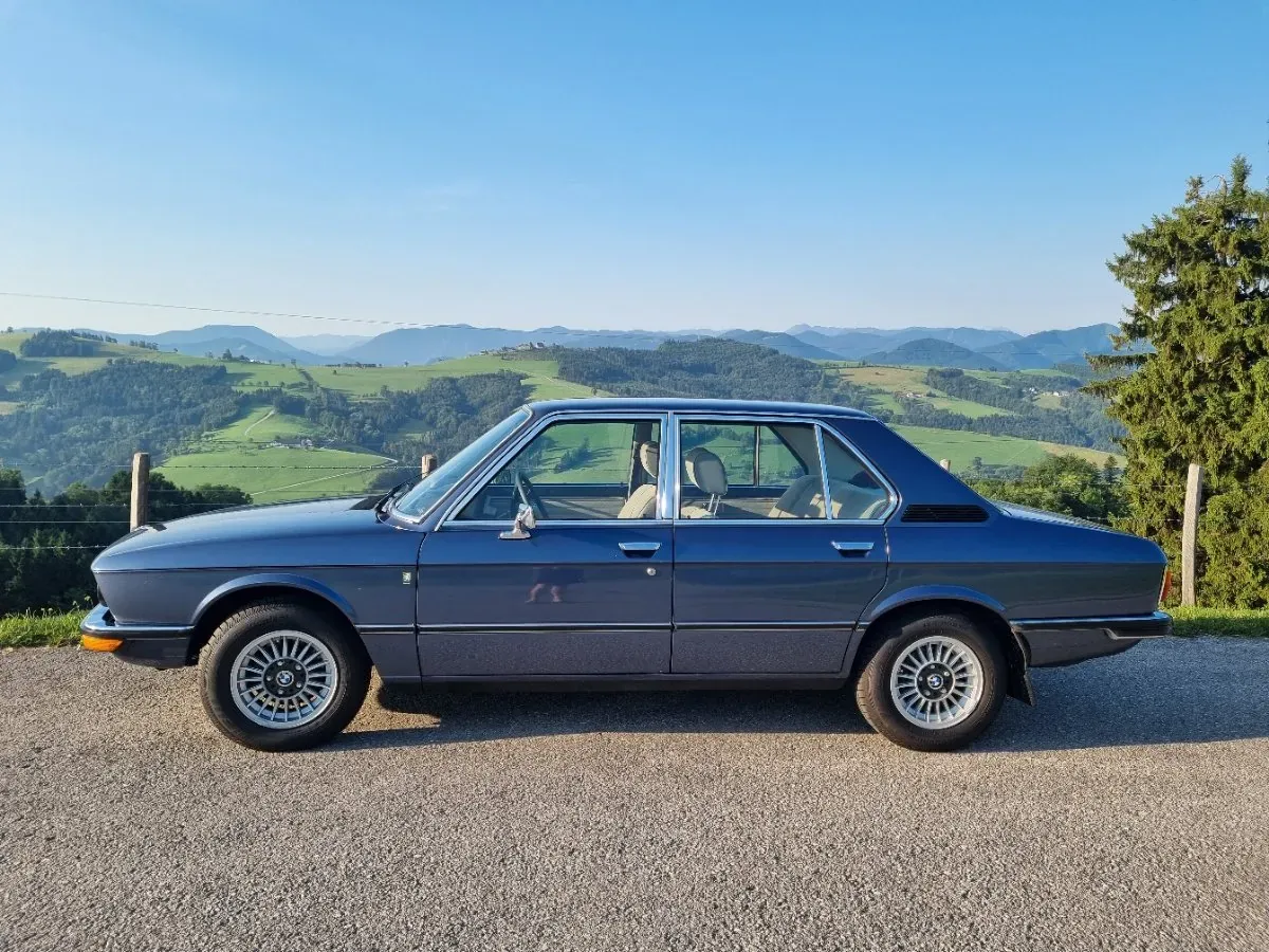 BMW 5 Series 1975 photo 2