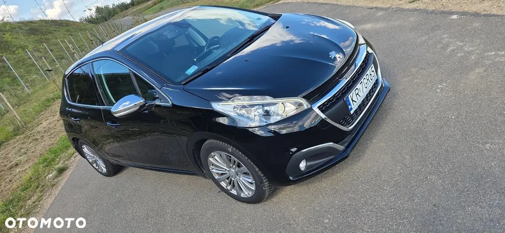 Peugeot 208 2018 photo 4
