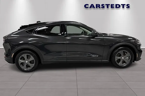 Ford Mustang Mach-E 2022 photo 2