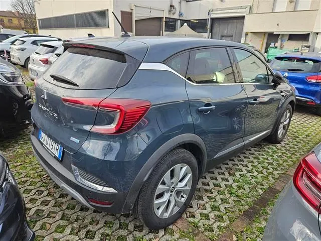Renault Captur 2022 photo 3