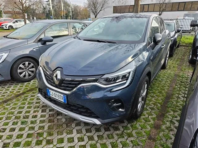 Renault Captur 2022 photo 2