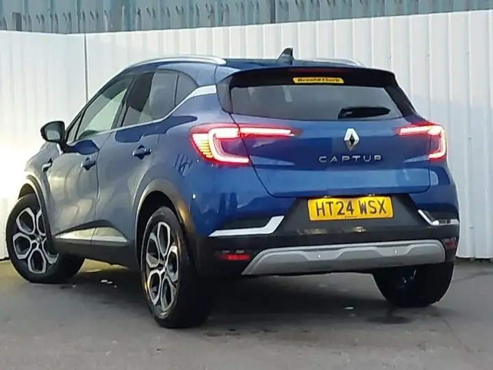 Renault Captur 2024 photo 2