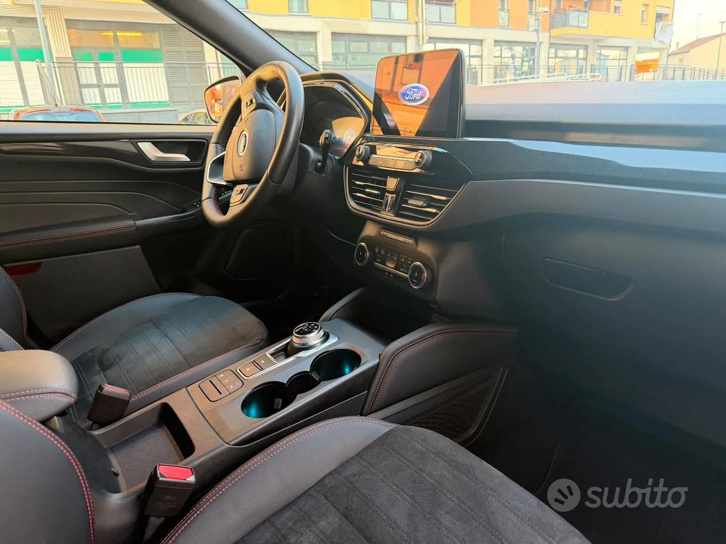 Ford Kuga 2022 photo 3