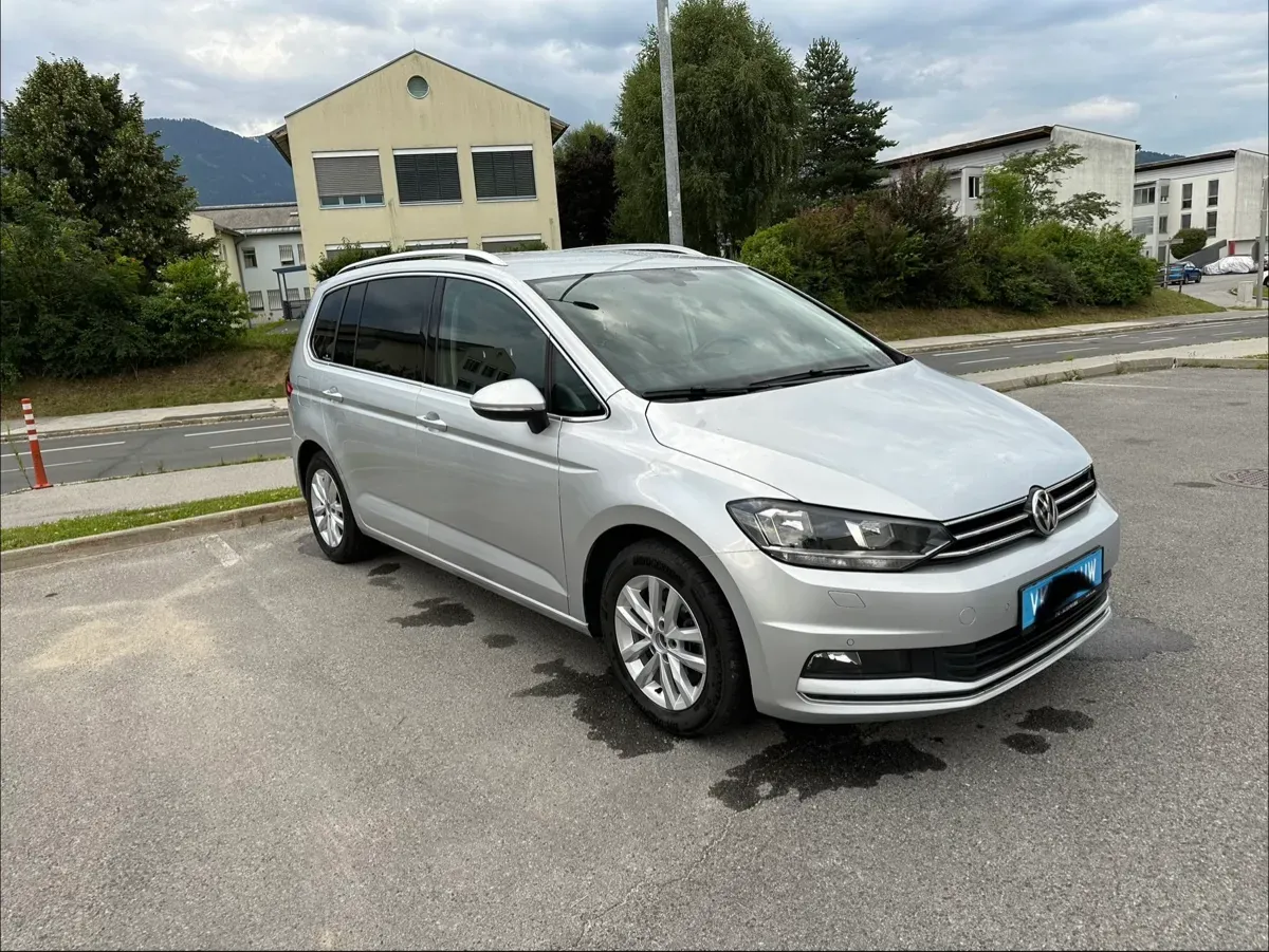 Volkswagen Touran 2019 photo 2