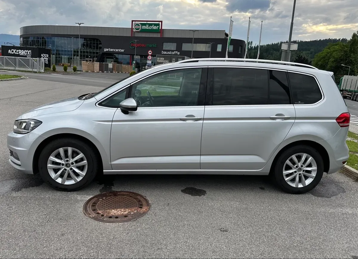 Volkswagen Touran 2019 photo 3
