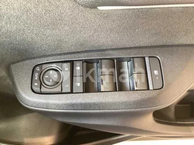 Toyota Yaris 2024 photo 5