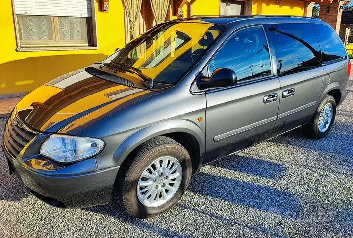 Chrysler Voyager 2004 photo 4