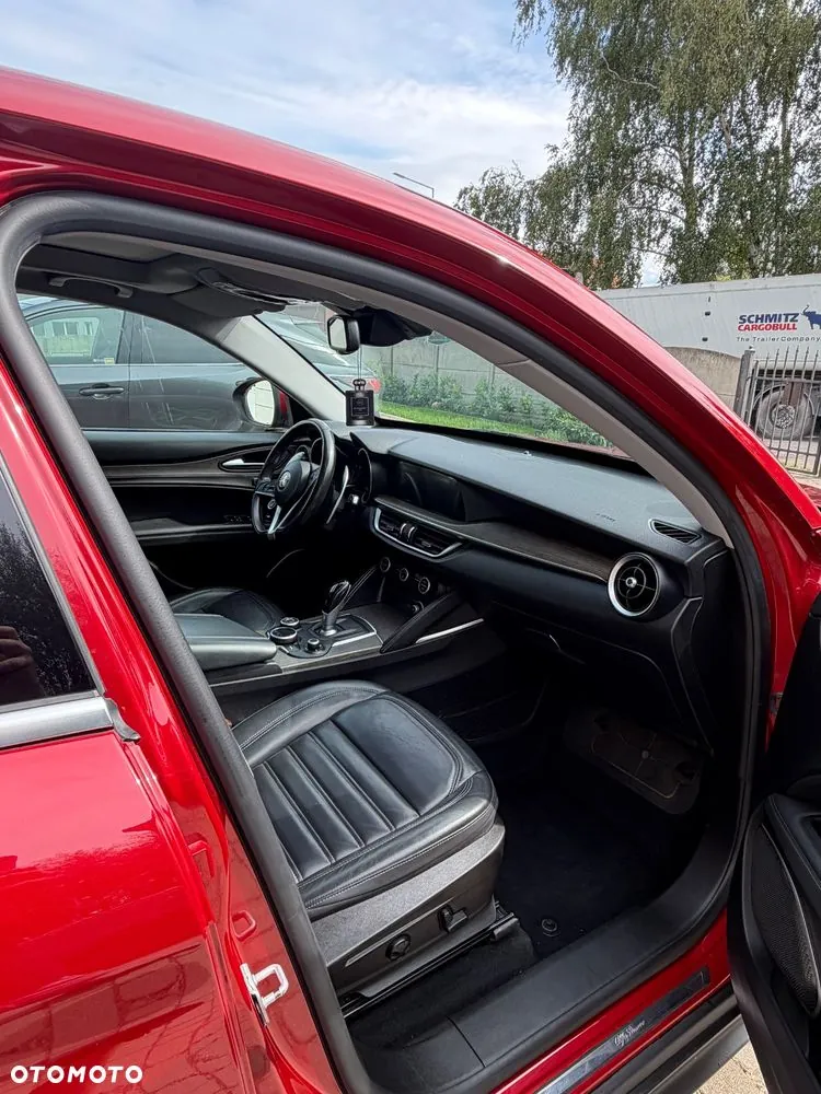 Alfa Romeo Stelvio 2017 photo 5