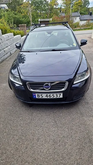 Volvo V50 2011 photo 4