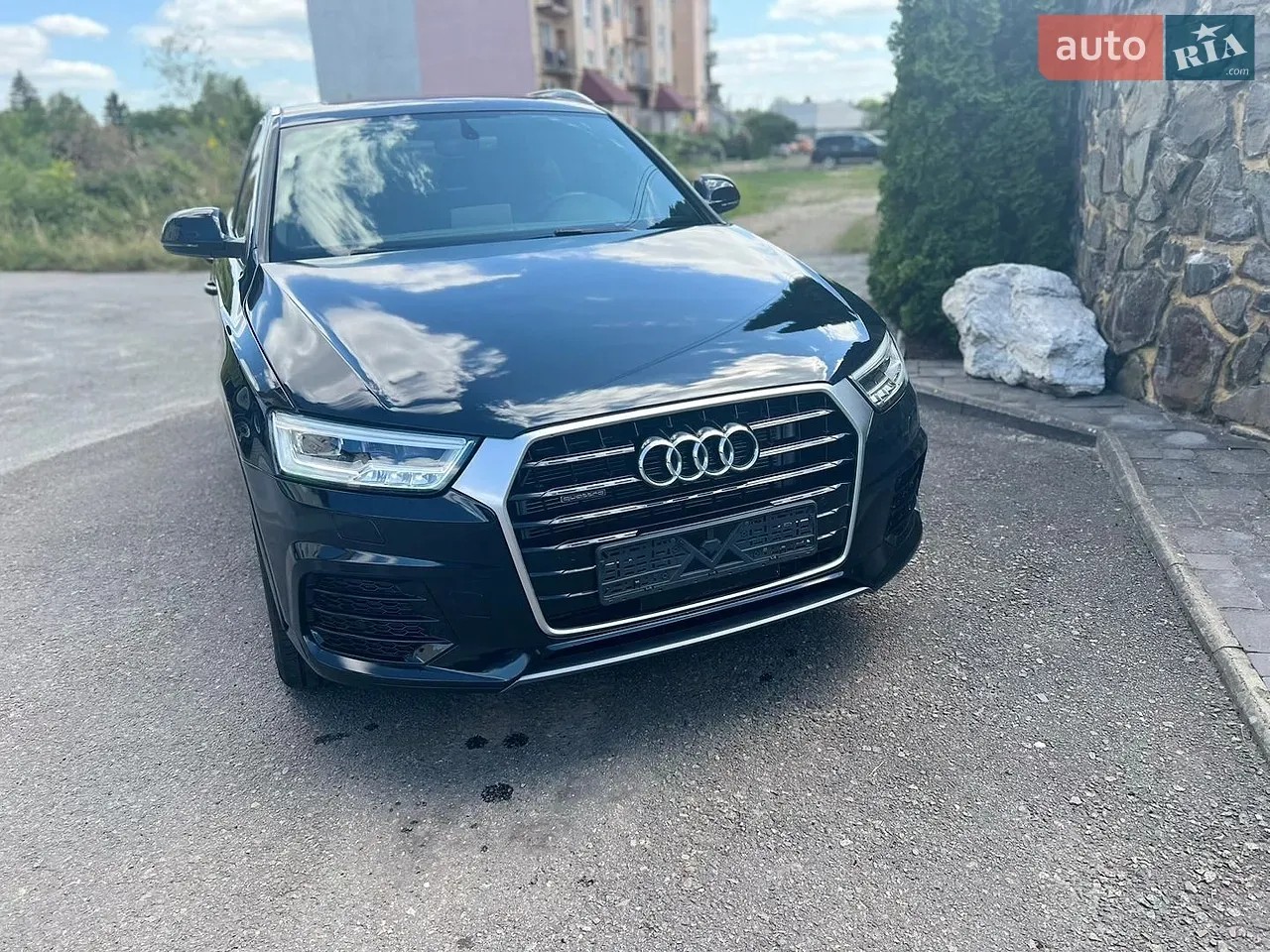 Audi Q3 2018 photo 3