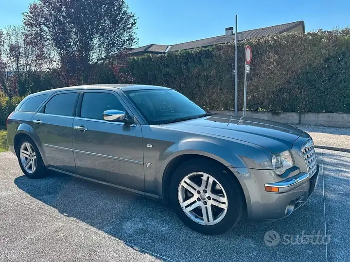 Chrysler 300C 2007 photo 2