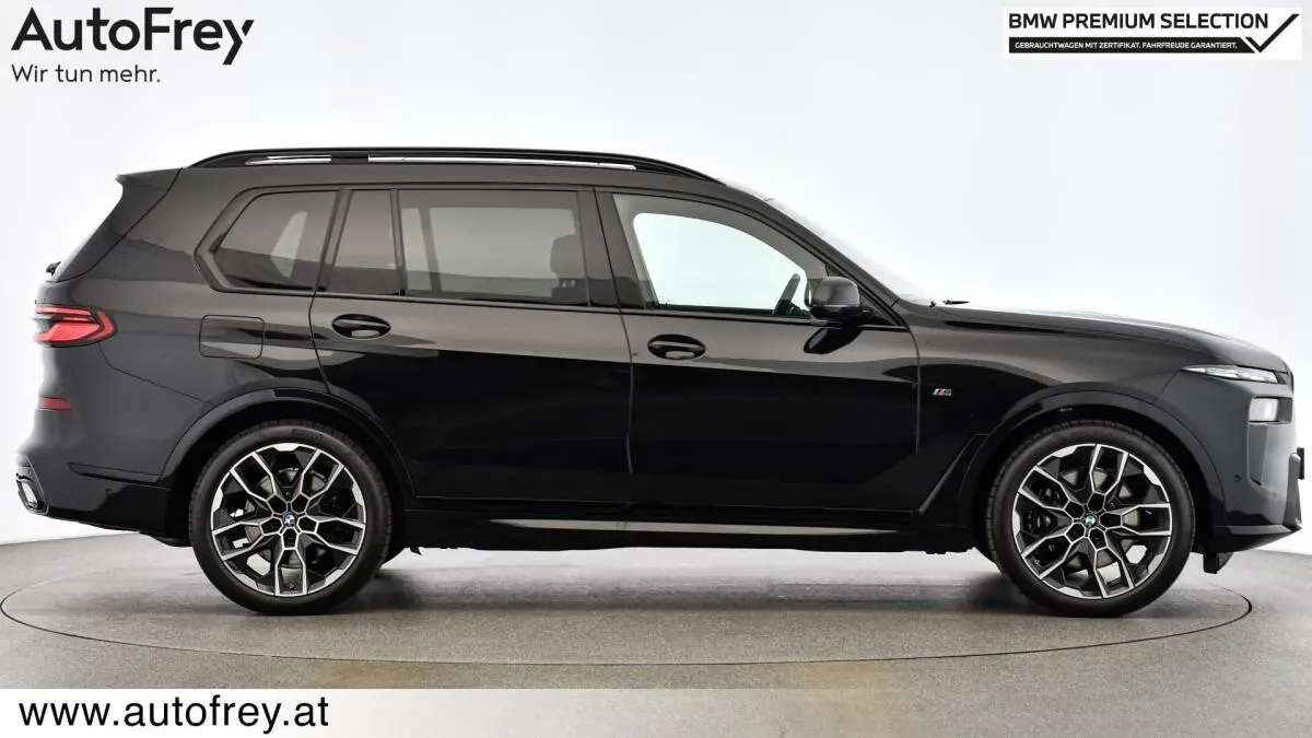 BMW X7 2025 photo 3