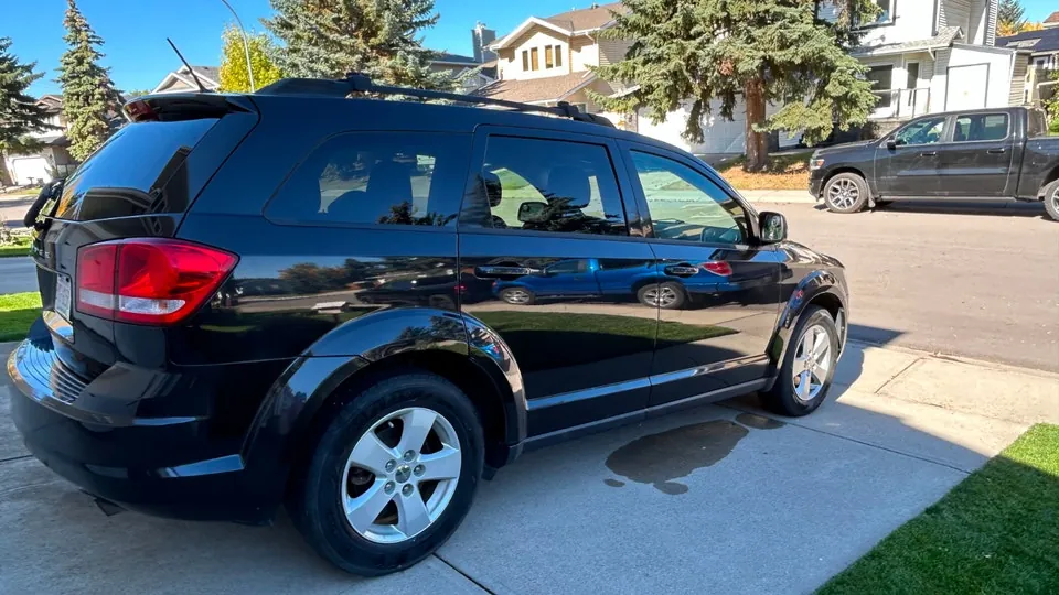 Dodge Journey 2012 photo 2