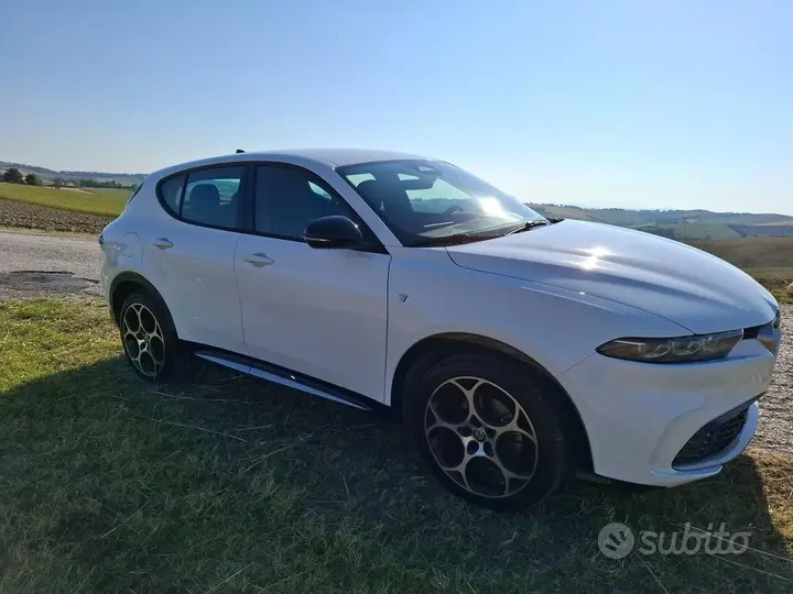 Alfa Romeo Tonale 2024 photo 2
