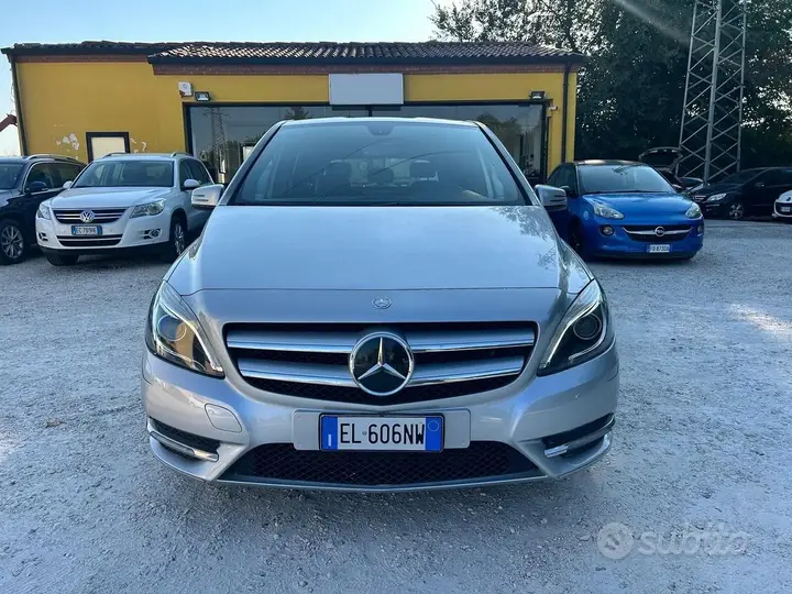 Mercedes-Benz B 2012 photo 3