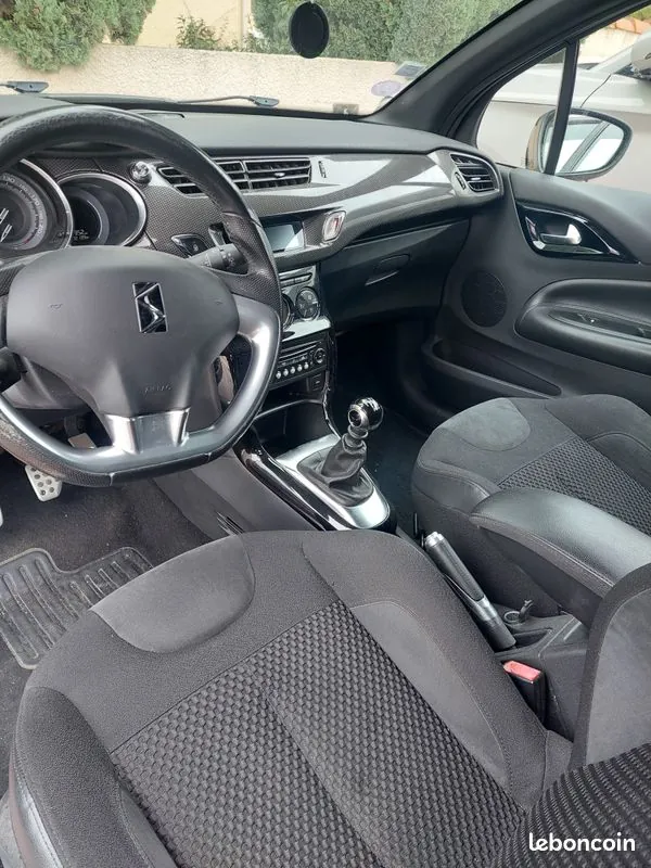 Citroen Ds3 2013 photo 2