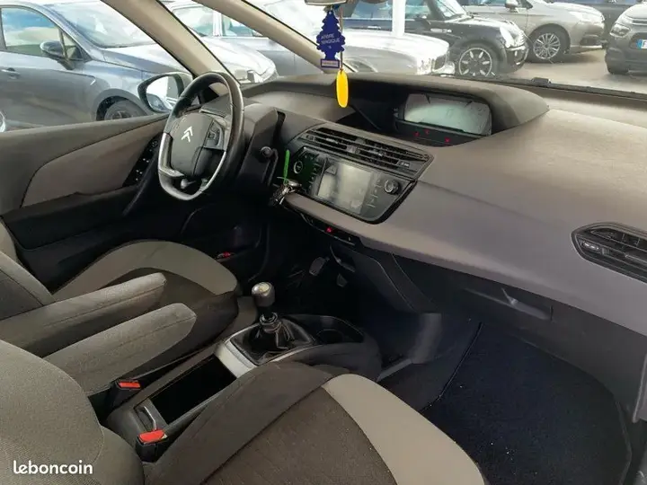 Citroen C4 Picasso 2016 photo 2