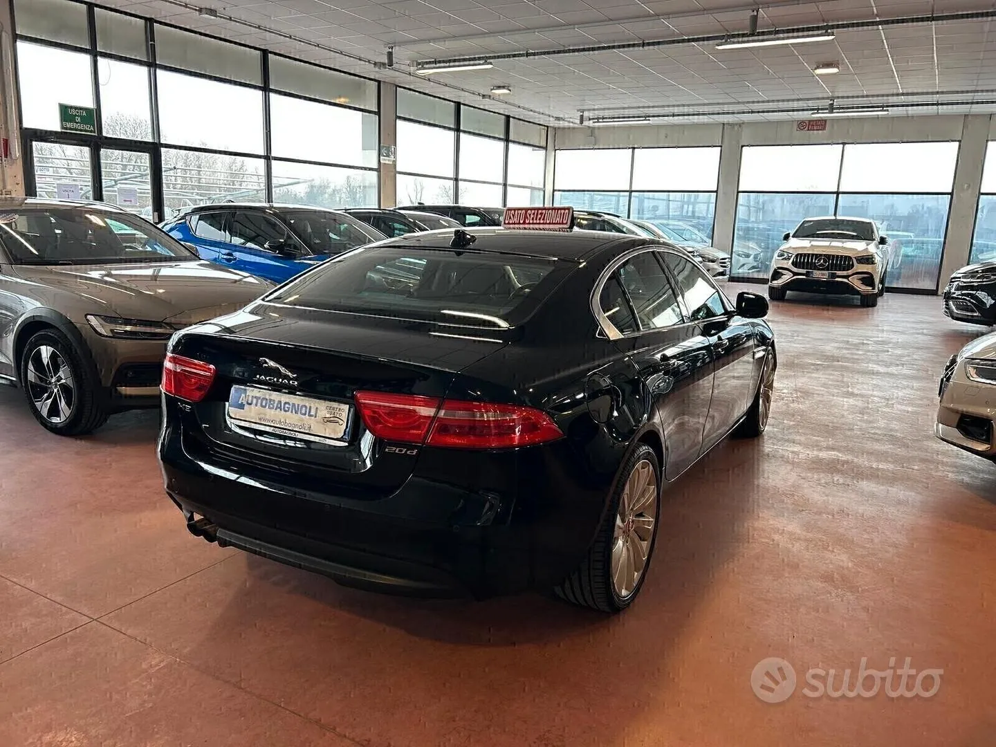 Jaguar Xe 2015 photo 3