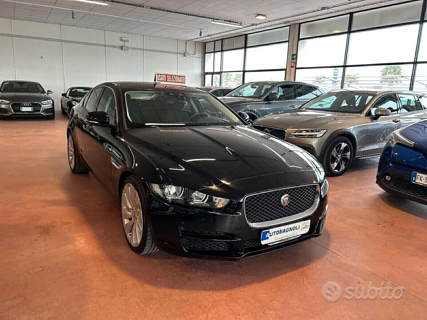 Jaguar Xe 2015 photo 2