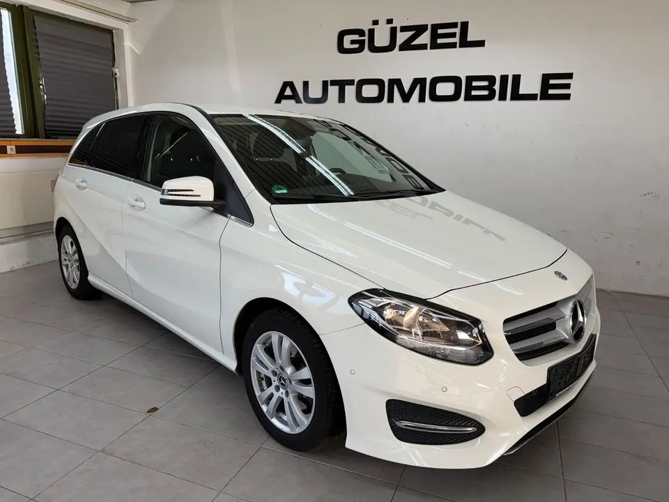 Mercedes-Benz B 180