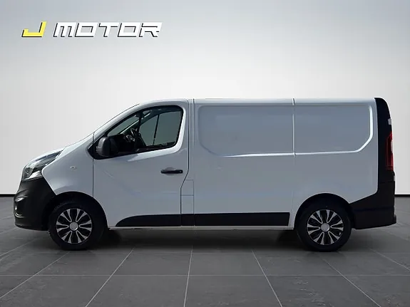 Opel Vivaro 2015 photo 2