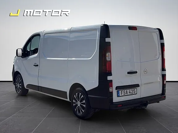 Opel Vivaro 2015 photo 3