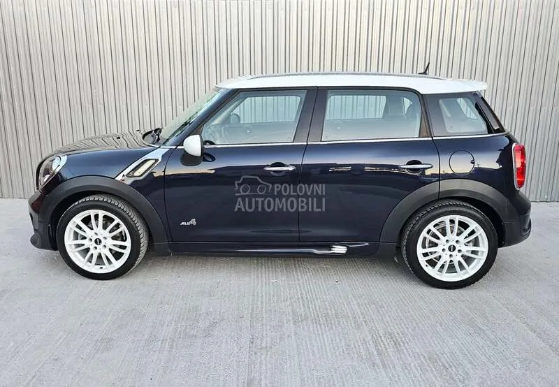 Mini John Cooper Works 2011 photo 4