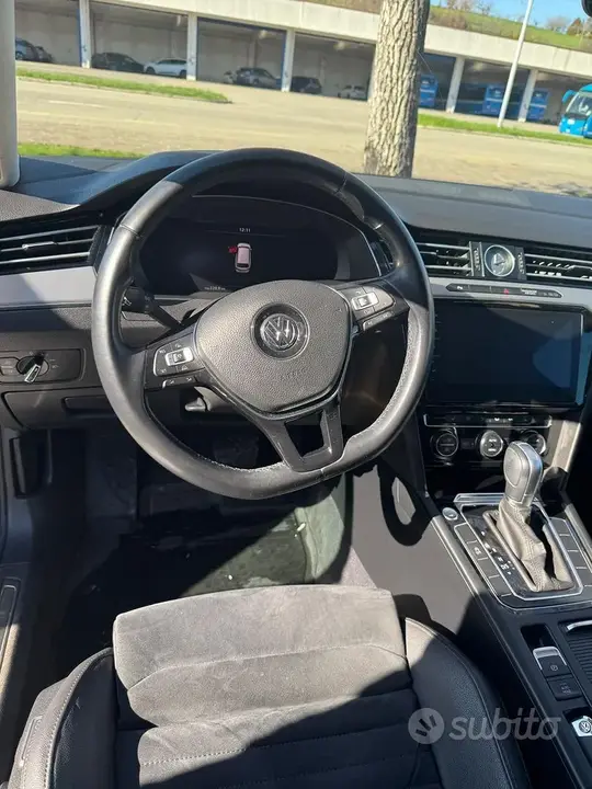 Volkswagen Passat 2018 photo 2