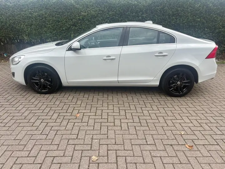 Volvo S60 2013 photo 3
