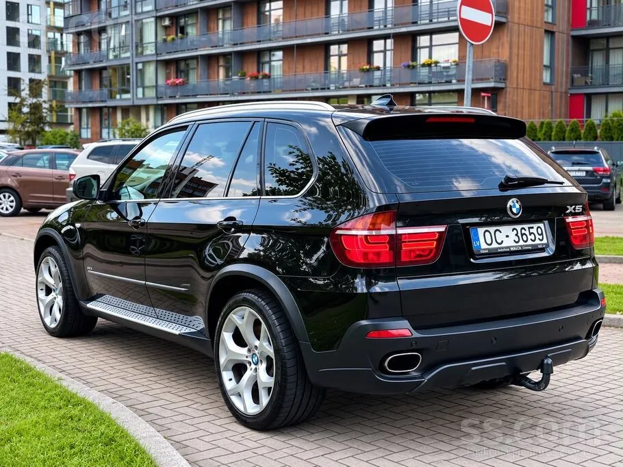 BMW X5 2007 photo 2
