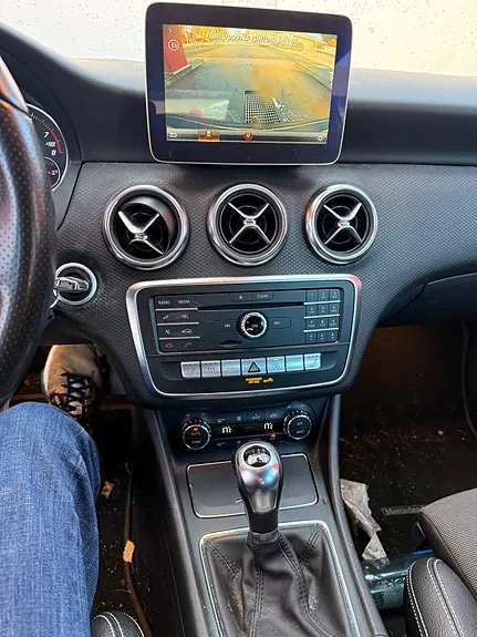 Mercedes-Benz A180 2018 photo 3