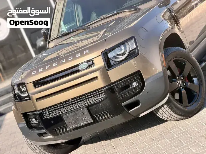 Land Rover Defender 2021 photo 2