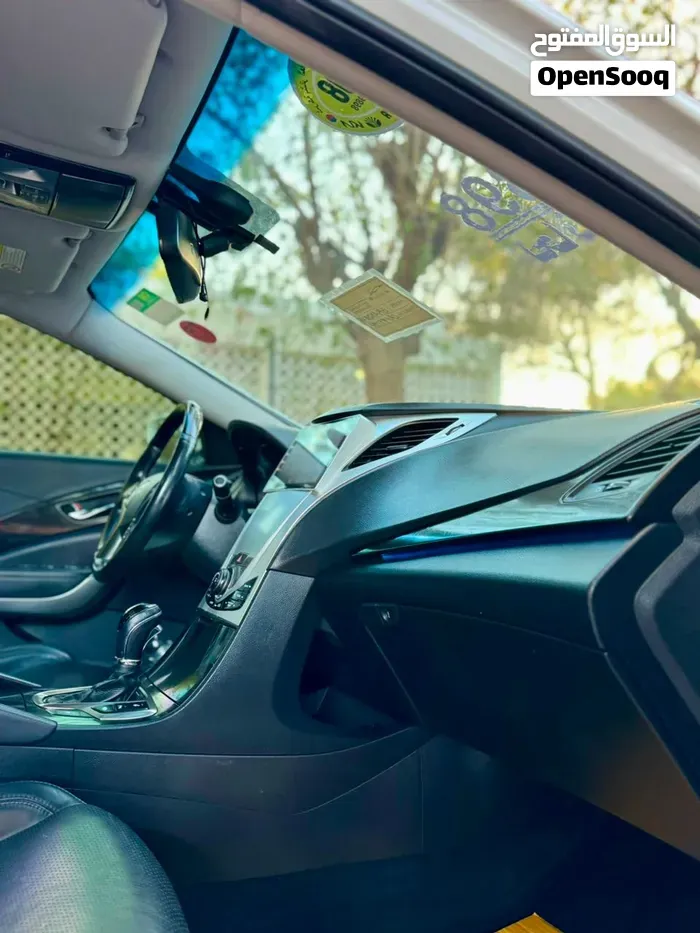 Hyundai Azera 2012 photo 2