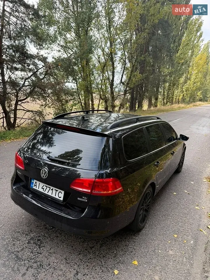 Volkswagen Passat 2011 photo 3