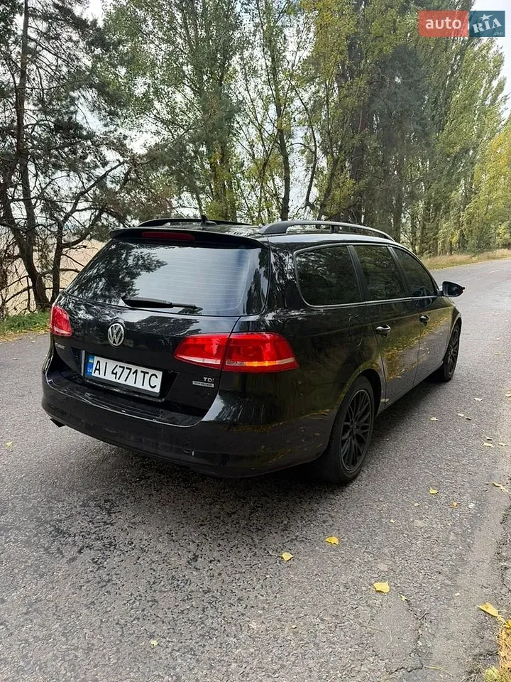 Volkswagen Passat 2011 photo 5