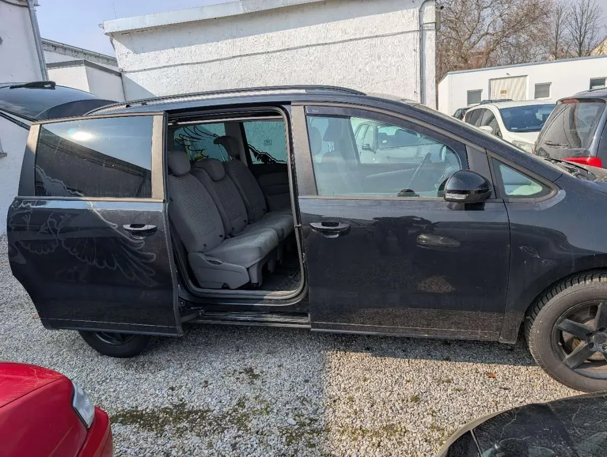 Seat Alhambra 2011 photo 3