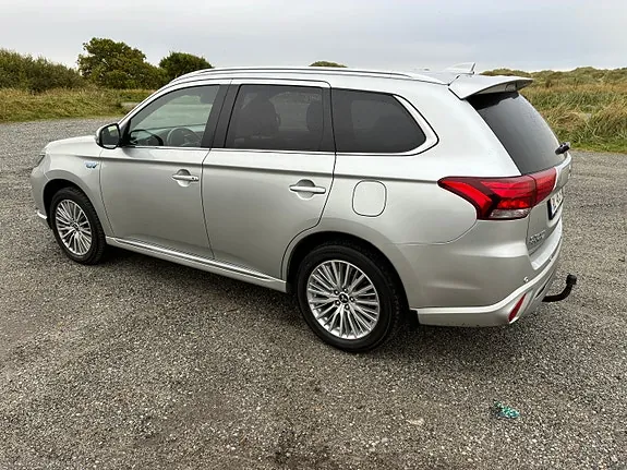 Mitsubishi Outlander 2020 photo 2