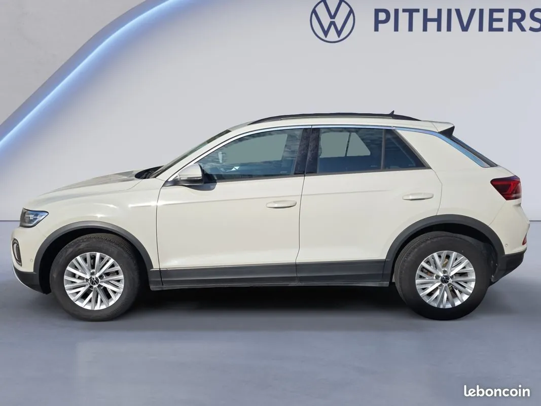 Volkswagen T-Roc 2022 photo 2