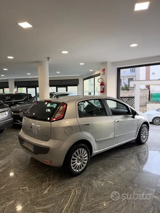 Fiat Punto Evo 2010 photo 4