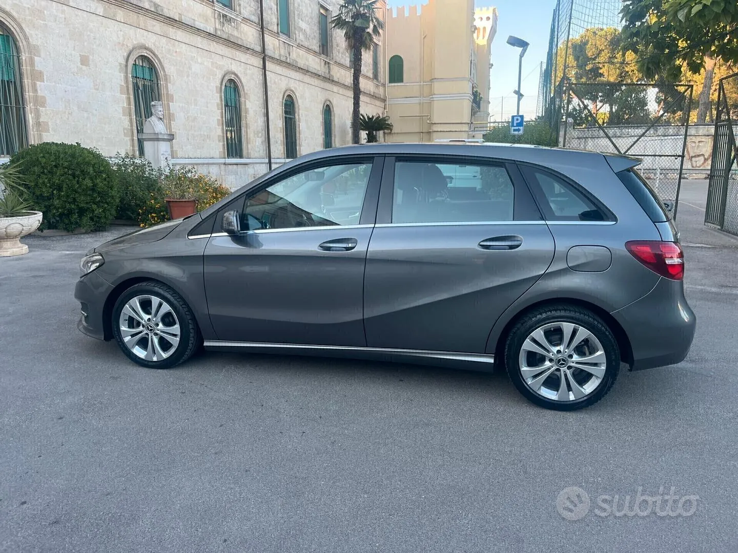 Mercedes-Benz B-Class 2019 photo 5