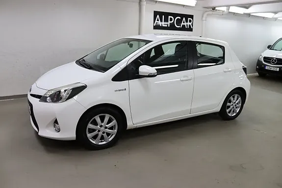 Toyota Yaris 2012 photo 2