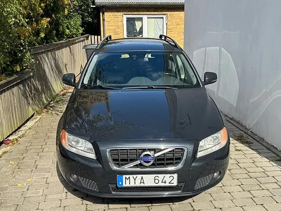 Volvo V70 2013 photo 3
