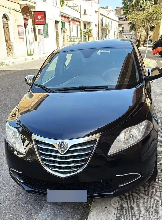 Lancia Ypsilon 2012 photo 2