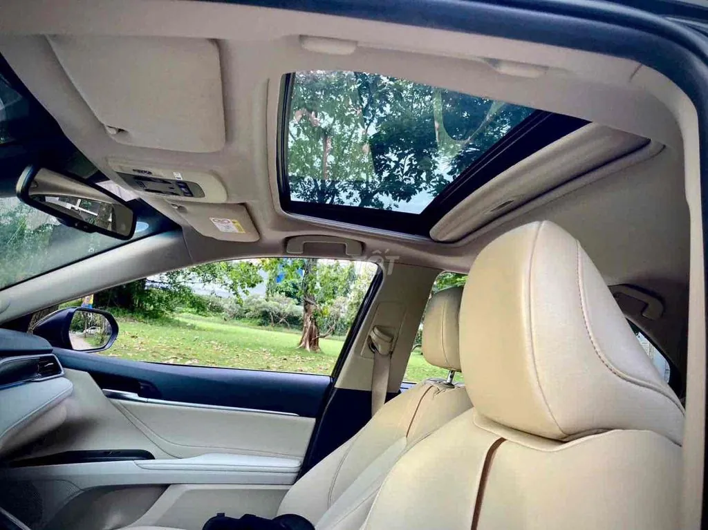 Toyota Camry 2022 photo 5