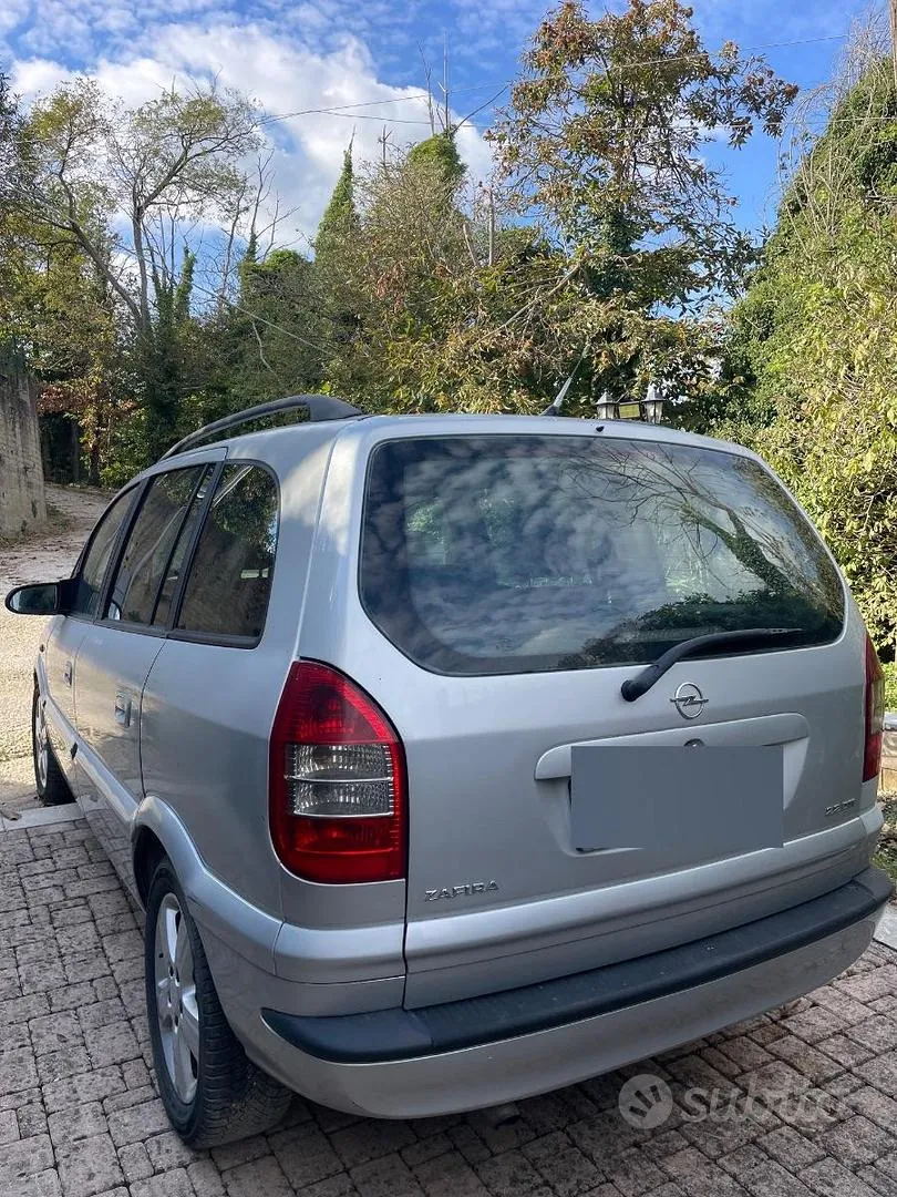 Opel Zafira