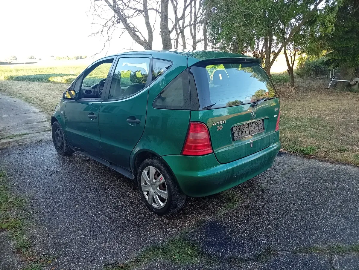 Mercedes-Benz A-Class 2000 photo 3