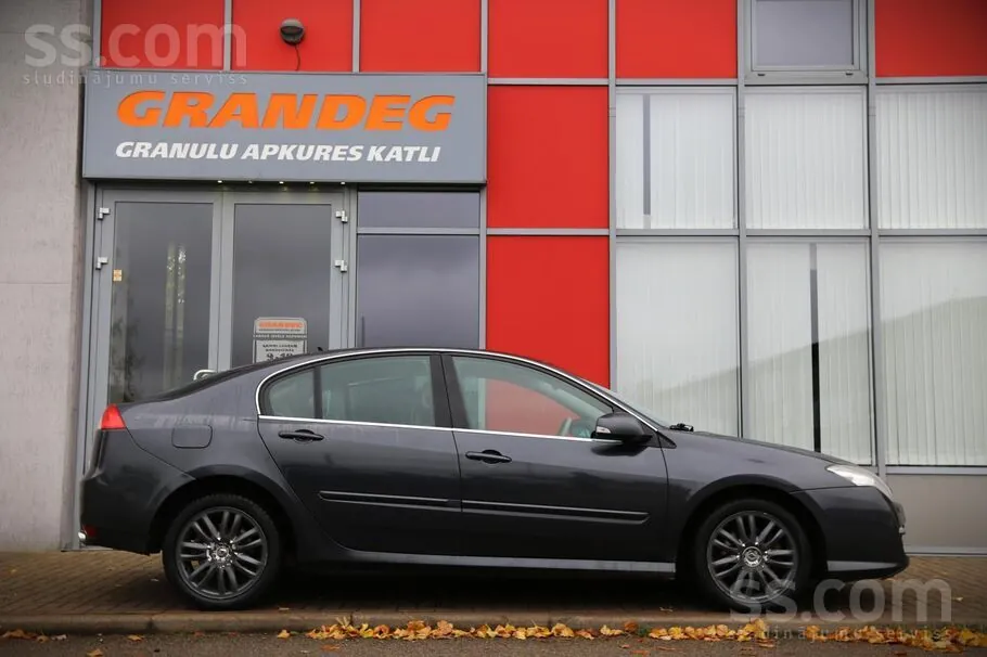 Renault Laguna 2008 photo 3